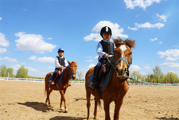 1748484899469476.jpg 44.jpg